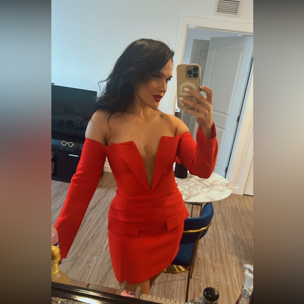 Chic Strapless Red Dress - Picture 2 of 2